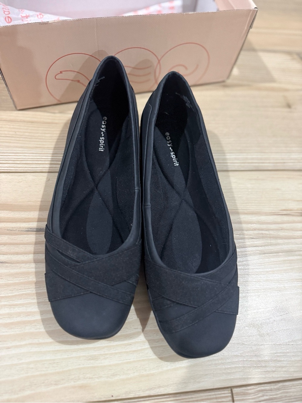 Easy Spirit Black Women's Slip-On Ballet Flats - Picture 5 of 6
